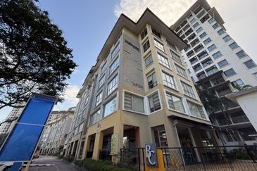 Ritze Perdana Business Center