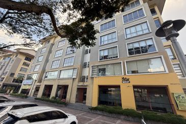 Ritze Perdana Business Center