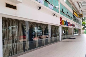 Ritze Perdana Business Center