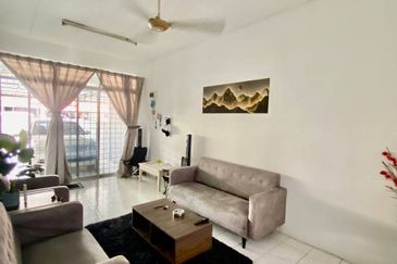 TAMAN INTAN PERDANA (PKN. TELUK KEMANG)