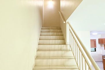 Laman Delfina @ Nilai Impian