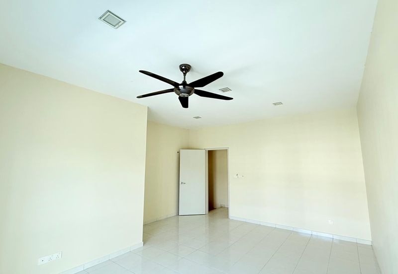 Laman Delfina @ Nilai Impian