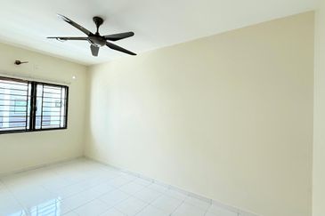 Laman Delfina @ Nilai Impian