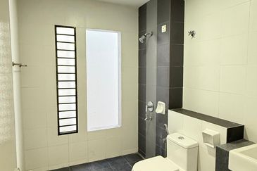 Laman Delfina @ Nilai Impian