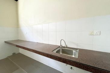 Laman Delfina @ Nilai Impian