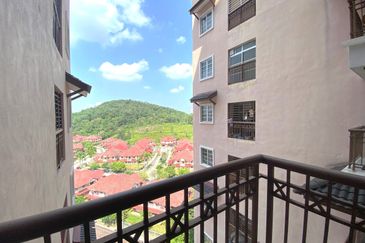 Saujana Aster, Precinct 11