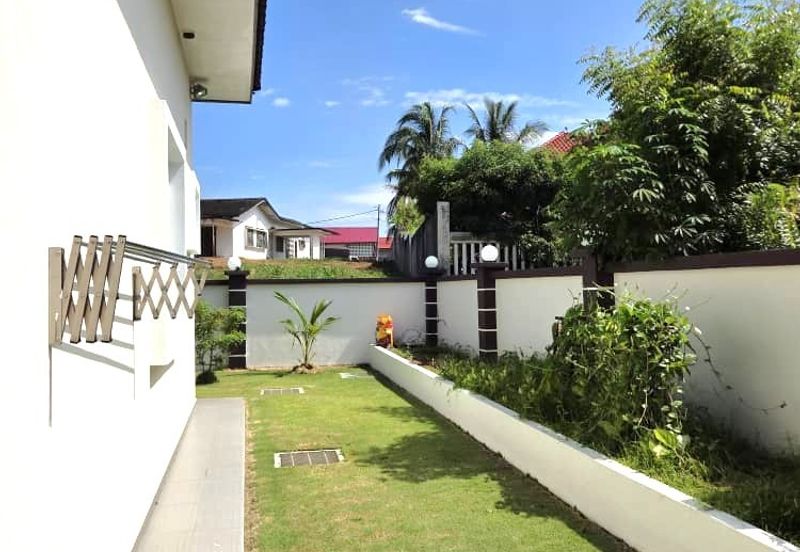 PIONEER COVE, BATU 2 PORT DICKSON, SINGLE STOREY BUNGALOW, FOR SALE