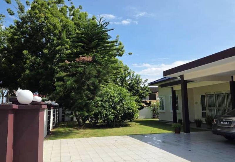 PIONEER COVE, BATU 2 PORT DICKSON, SINGLE STOREY BUNGALOW, FOR SALE