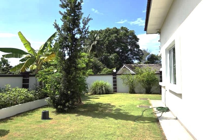 PIONEER COVE, BATU 2 PORT DICKSON, SINGLE STOREY BUNGALOW, FOR SALE