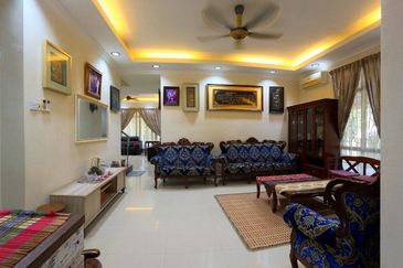 PRESINT 15, PUTRAJAYA, HUGE PARKING SPACE, END LOT 2 STOREY SEMI-D FREEHOLD, FOR SALE