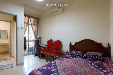 PRESINT 15, PUTRAJAYA, HUGE PARKING SPACE, END LOT 2 STOREY SEMI-D FREEHOLD, FOR SALE