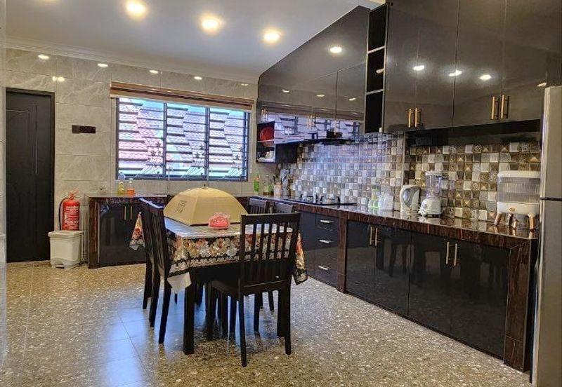 Taman Pinggiran Pedas