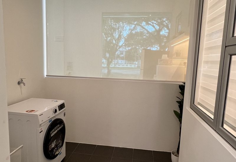 NEAR EXIT TOL AINSDALE SEREMBAN NEW APARTMENT with complete facilities including swimming pool, surau, multipurpose hall, and kindergarten.