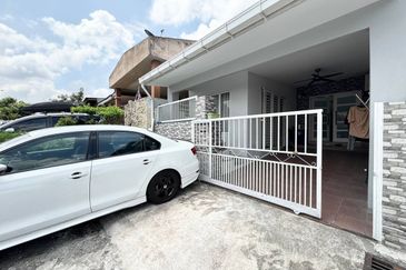 Taman Jaya Bandar Tun Razak Cheras, Teres Setingkat untuk dijual (RENOVATED!)