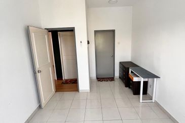 Pangsapuri Seri Akasia, Puchong Prima, Selangor (Flexible booking & Fully Furnished)