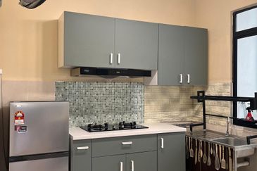 Pangsapuri Seri Akasia, Puchong Prima, Selangor (Flexible booking & Fully Furnished)