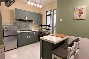 Pangsapuri Seri Akasia, Puchong Prima, Selangor (Flexible booking & Fully Furnished)