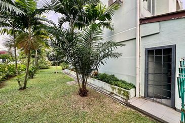  SS5 Kelana Jaya Petaling Jaya, Double Storey Semi Detached House For Sale