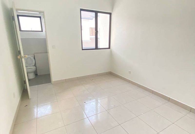 RIMBUN JASMINE KEPAYANG SEREMBAN, Brand New (BARE UNIT), Corner Lot, Freehold, Non-Bumi FOR SALE!