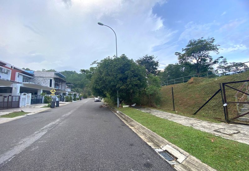 TAMAN SAUJANA SUTERA, SEREMBAN Gated & Guarded 2 storey, terrace,FACING OPEN, For Sale!