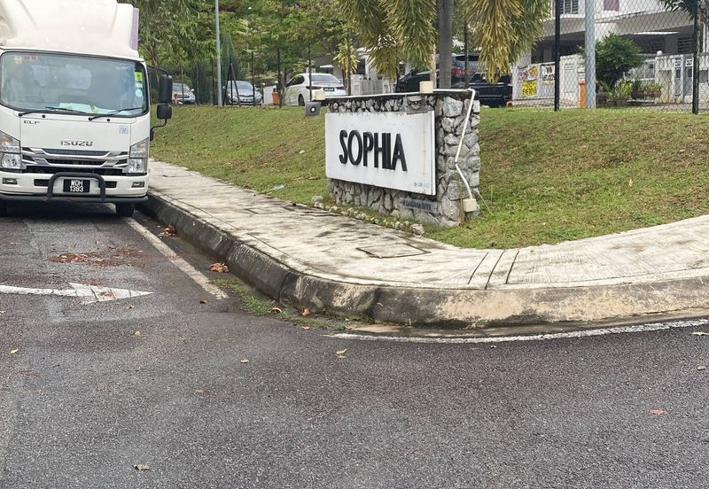 TAMAN SAUJANA SUTERA, SEREMBAN Gated & Guarded 2 storey, terrace,FACING OPEN, For Sale!