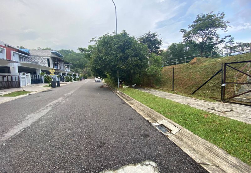 TAMAN SAUJANA SUTERA, SEREMBAN Gated & Guarded 2 storey, terrace,FACING OPEN, For Sale!