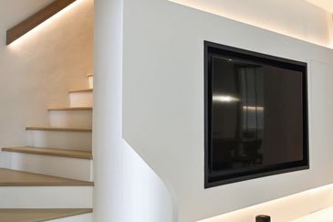 BANDAR ENSTEK (JENTAYU)