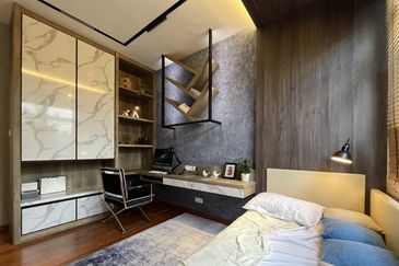 BANDAR ENSTEK (JENTAYU)