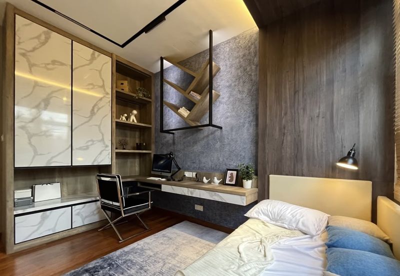 BANDAR ENSTEK (JENTAYU)