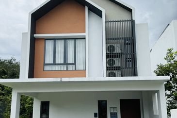 NEW 38x80 2-Storey Double Storey ｜NS Area | 100% Loan「RM2K/mth」SEREMBAN | BANDAR SRI SENDAYAN | SEREMBAN2 | BANDAR ENSTEK | LABU | KLIA ｜Project