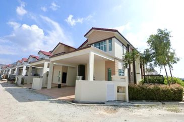 TIARA SENDAYAN (PRESINT 7)