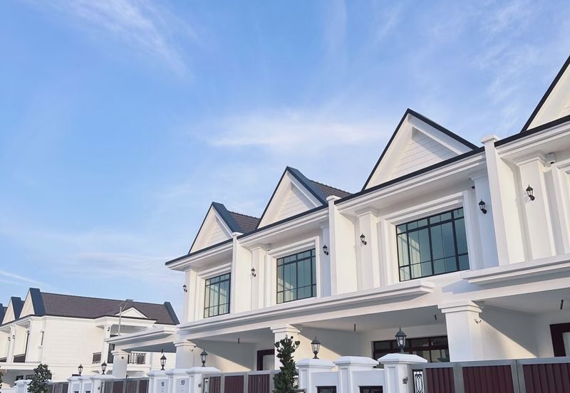 Damaris @ Ara Sendayan