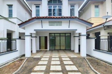 TIARA SENDAYAN (PRESINT 7)