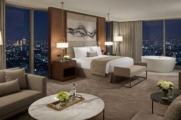 KLCC 5-Star Hotel Investment | Profit 10k'monthly | ROI 10%+ | Tallest KLCC Jaccuzi Condo