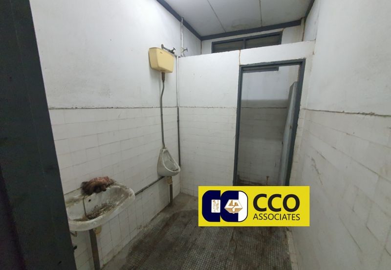 (Pengkalan 1)  2 Adjoining SemiD Factory For Rent  Big size