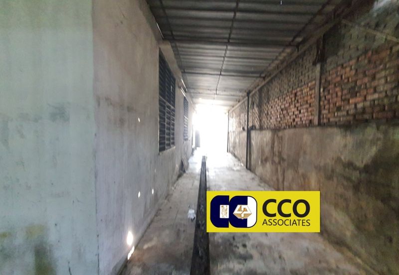 (Pengkalan 1)  2 Adjoining SemiD Factory For Rent  Big size