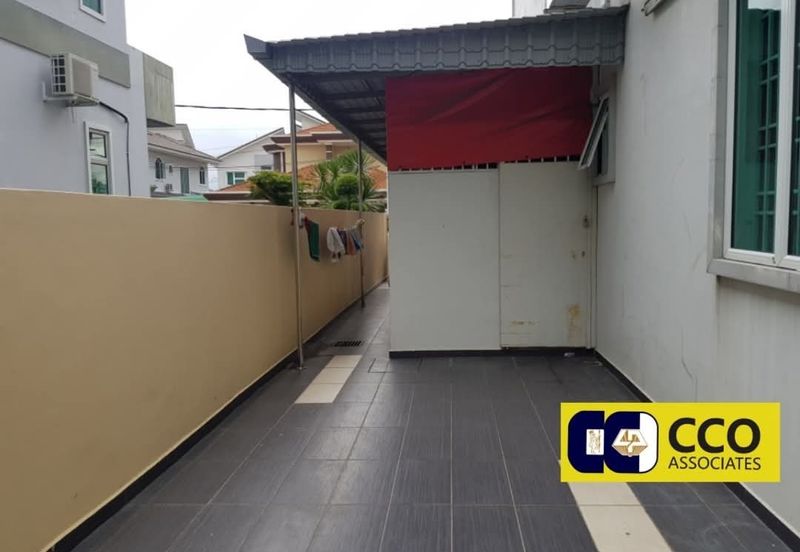 Taman Pinggiran Pengkalan Bayu