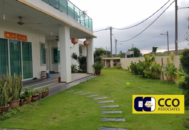 Taman Pinggiran Pengkalan Bayu