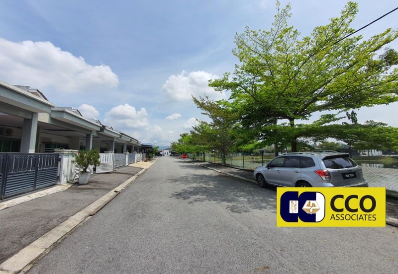 TAMAN LAPANGAN KIARA