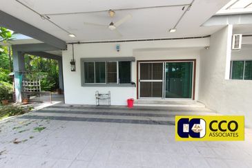 TAMAN LAPANGAN KIARA