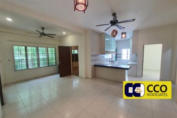 TAMAN LAPANGAN KIARA