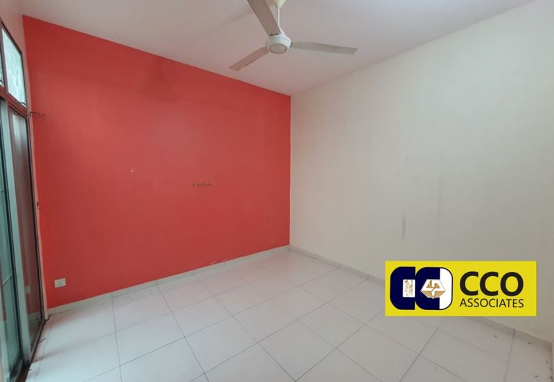 TAMAN LAPANGAN KIARA