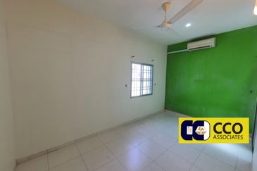 TAMAN LAPANGAN KIARA