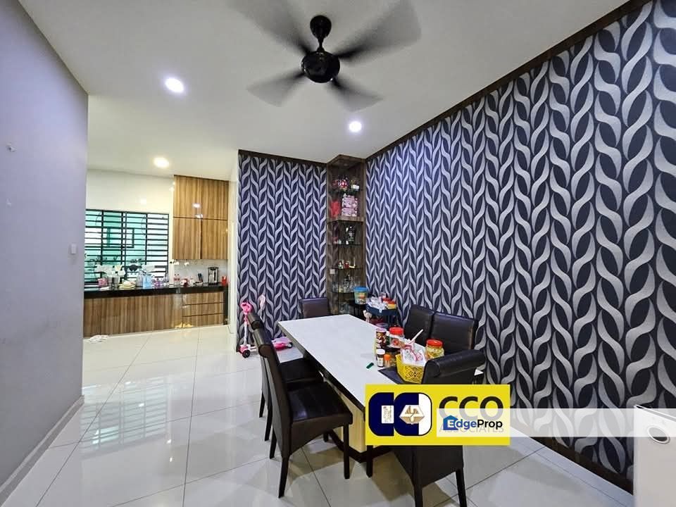 Botani Seri Beringgin, Beatiful Condition Double House For Sale, Facing field, Perak, Ipoh