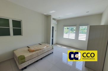 Thompson Pines Impiana Bougainvillea