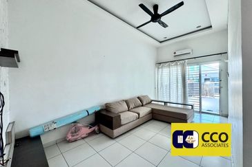 TAMAN LAPANGAN KIARA