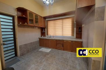 Taman Lapangan Hartamas Botani