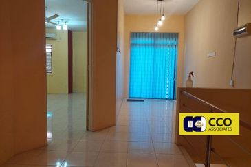 Taman Lapangan Hartamas Botani