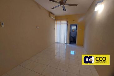 Taman Lapangan Hartamas Botani