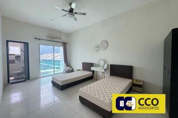 Taman Lapangan Hartamas Botani